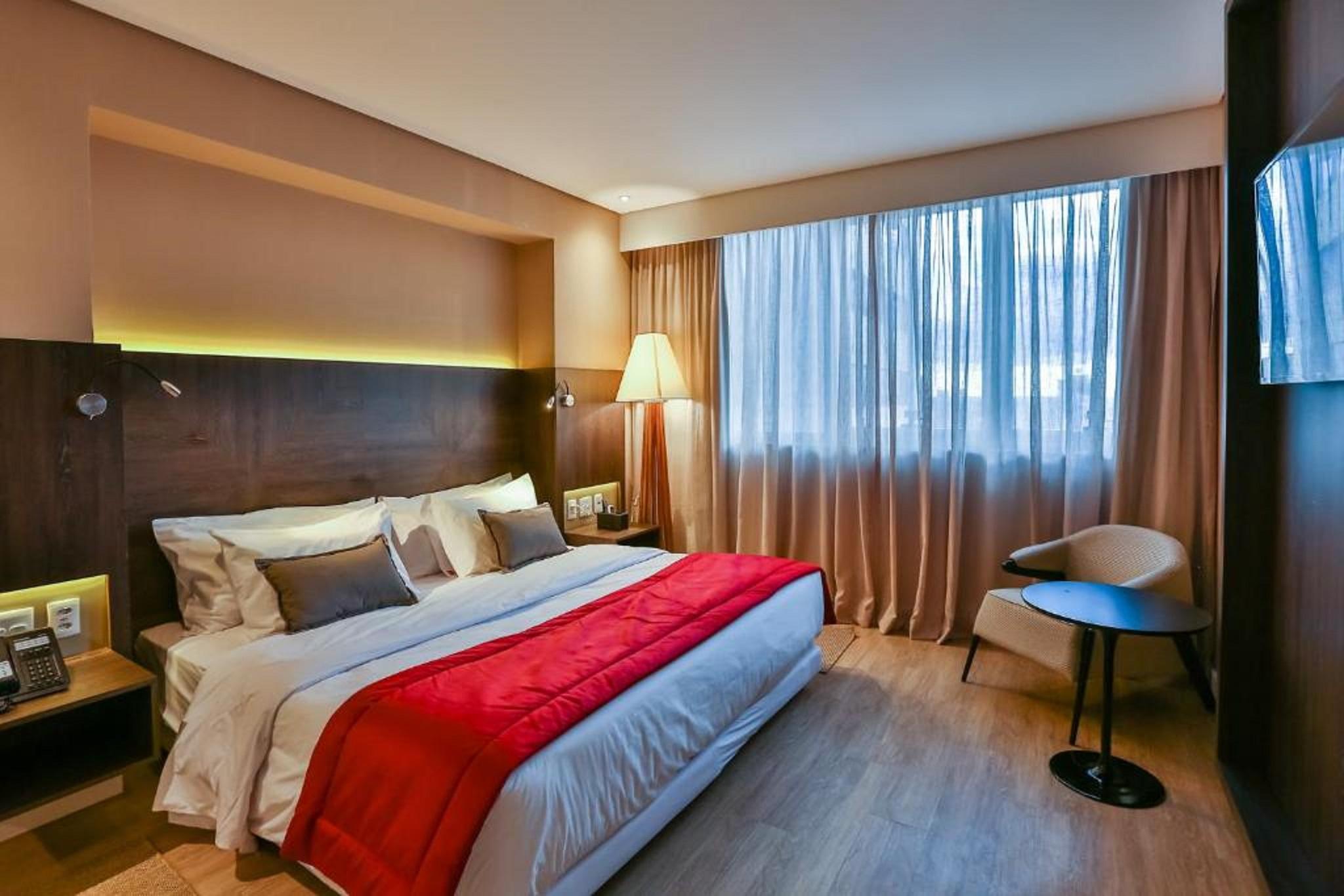 Transamerica Collection Goiania Bagian luar foto A room at the hotel