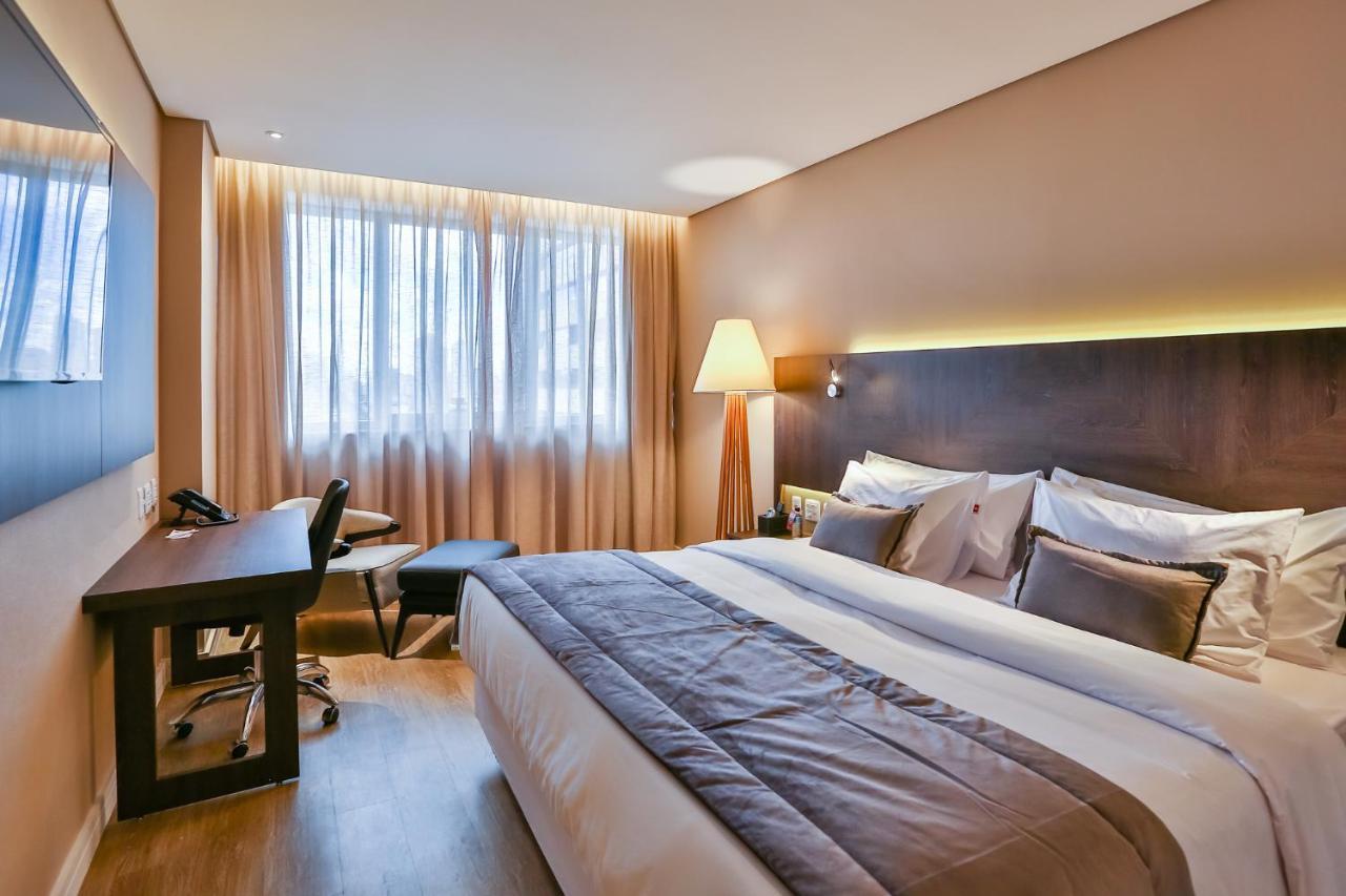 Transamerica Collection Goiania Bagian luar foto A room at the hotel